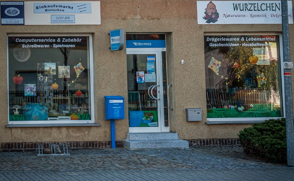 Einkausmarkt Rietschen, Wurzelchen, Hermes